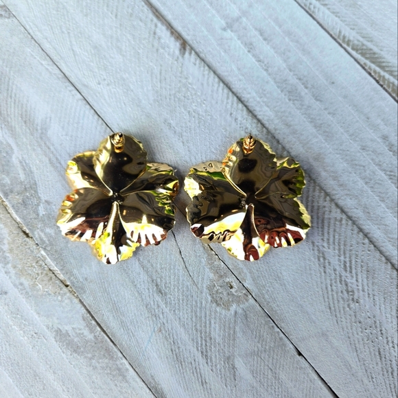 Elegant Earrings, Statement Earrings, Jewelry, Fashion Earrings - Picture 2 of 3